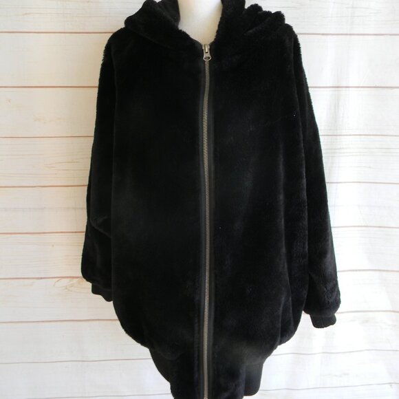 Free People Jacket WM'SBlack Faux Fur Hooded Zip Up Oversized Cozy SZ M